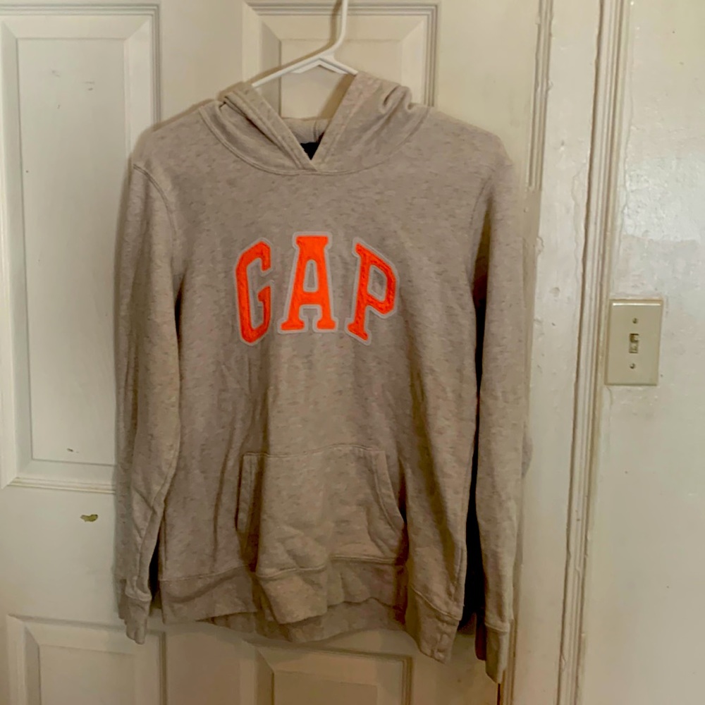 Medium gap hooded sweatshirt